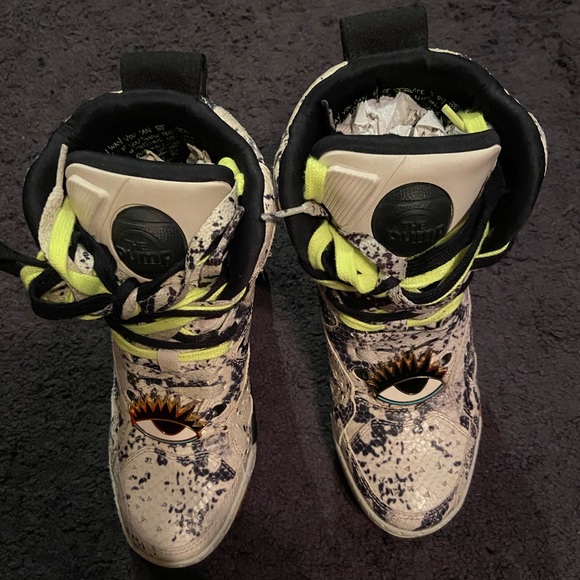 Reebok Special Edition Size. 6 - Picture 7 of 8